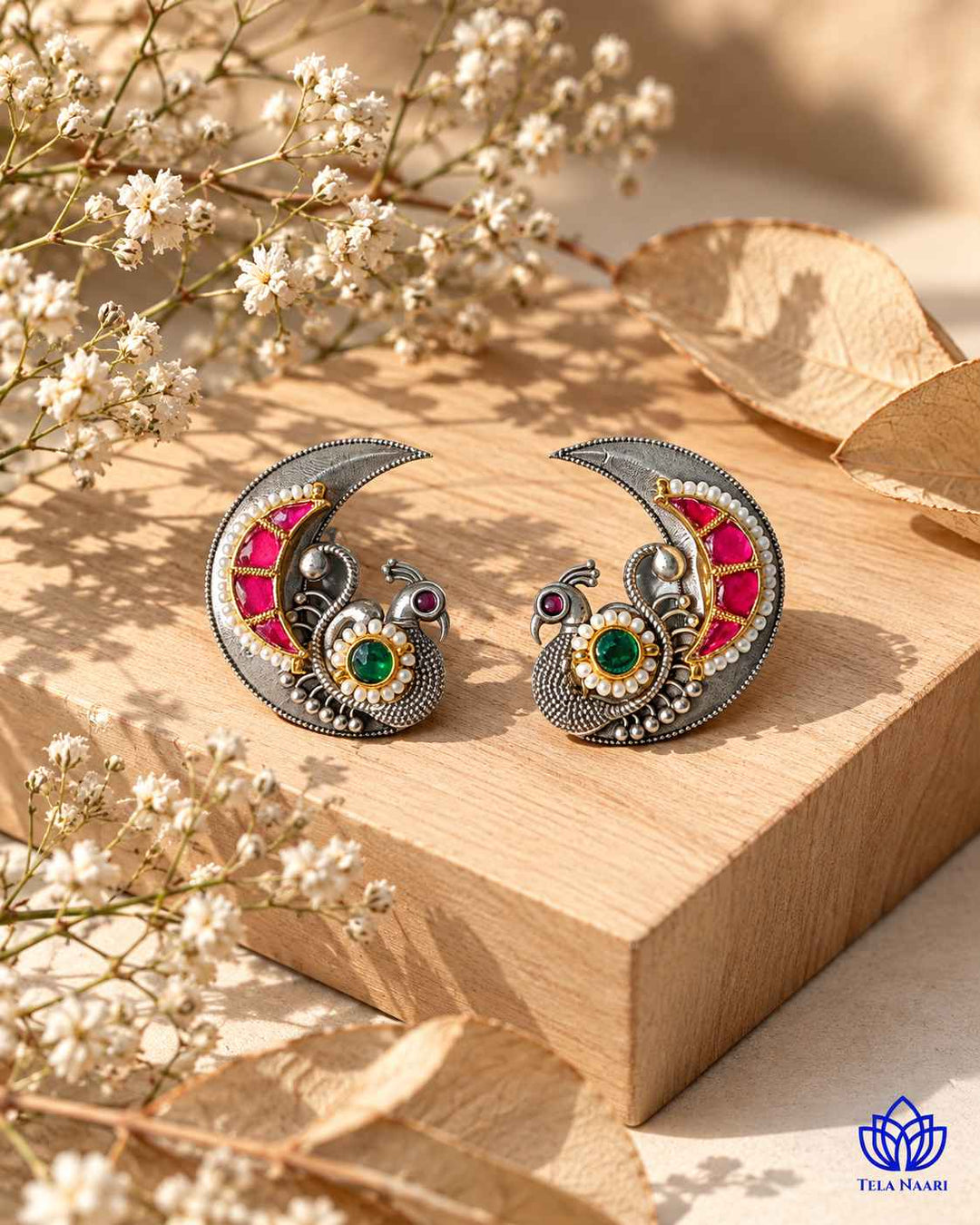 Nayana Dual Tone Fushion Pachi Kundan Stud Earrings