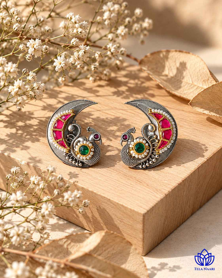 Nayana Dual Tone Fushion Pachi Kundan Stud Earrings