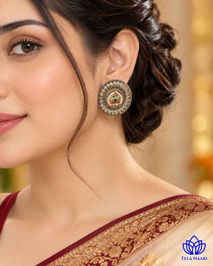 Ruchi Dual Tone Pachi Kundan Stud Earrings
