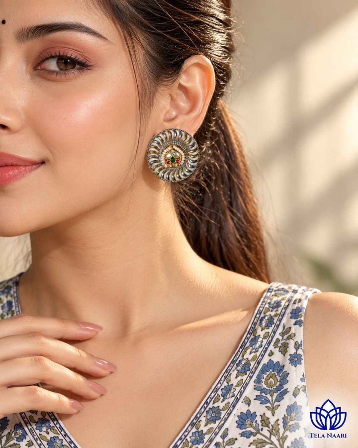 Ruchi Dual Tone Pachi Kundan Stud Earrings
