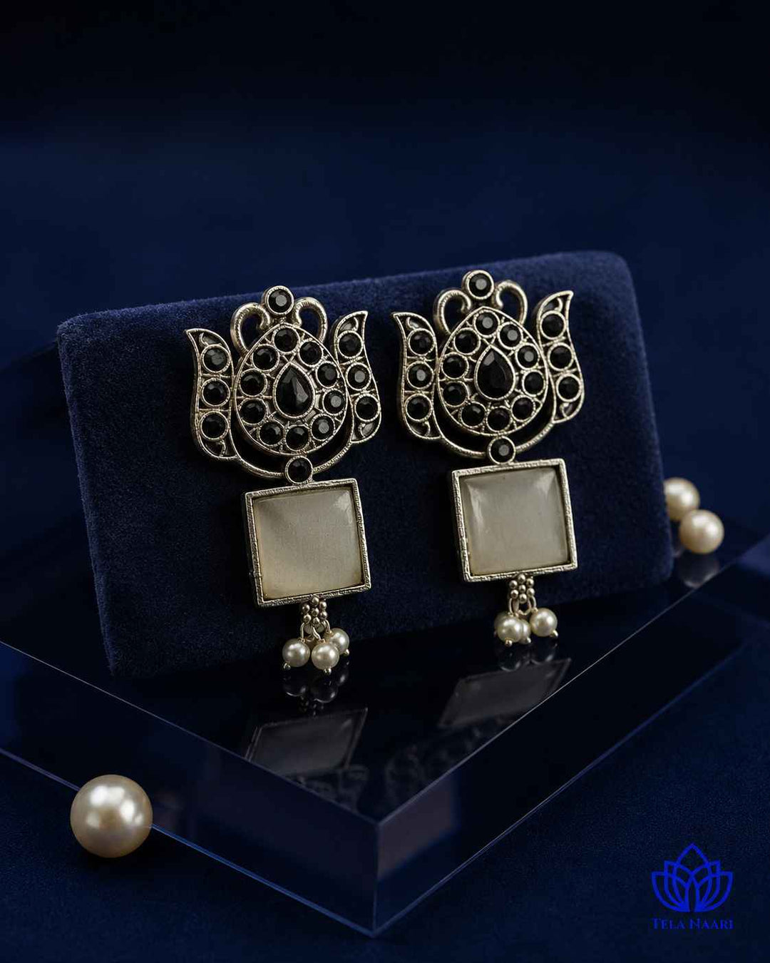 Silver Oxidised Earrings Azalea White