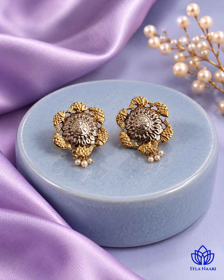 Vineeta Dual Tone Stud Earrings