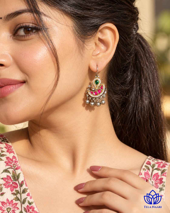 Kiranjeet Pachi Kundan Fusion Dual Tone Hook Earrings