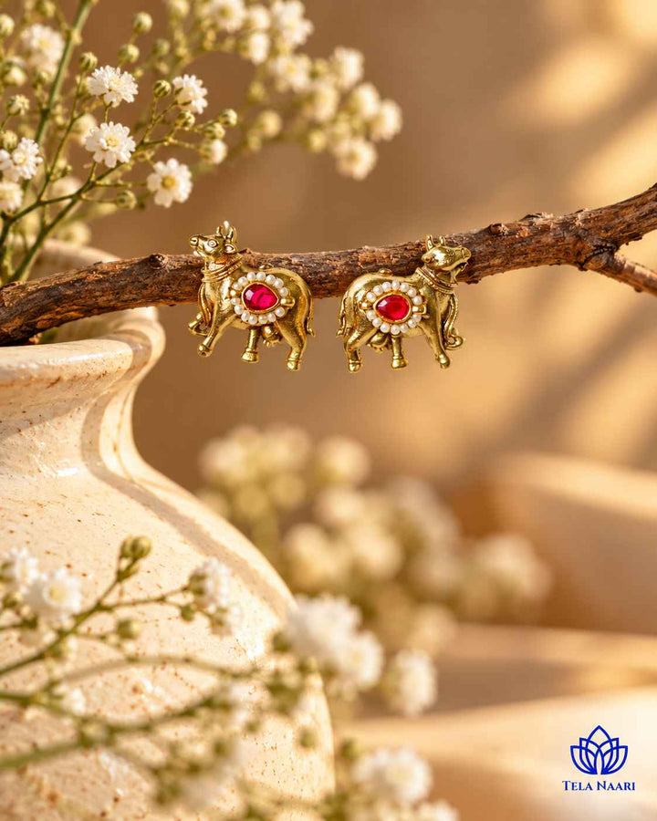 Nandi Dual Tone Fushion Pachi Kundan Stud Earrings