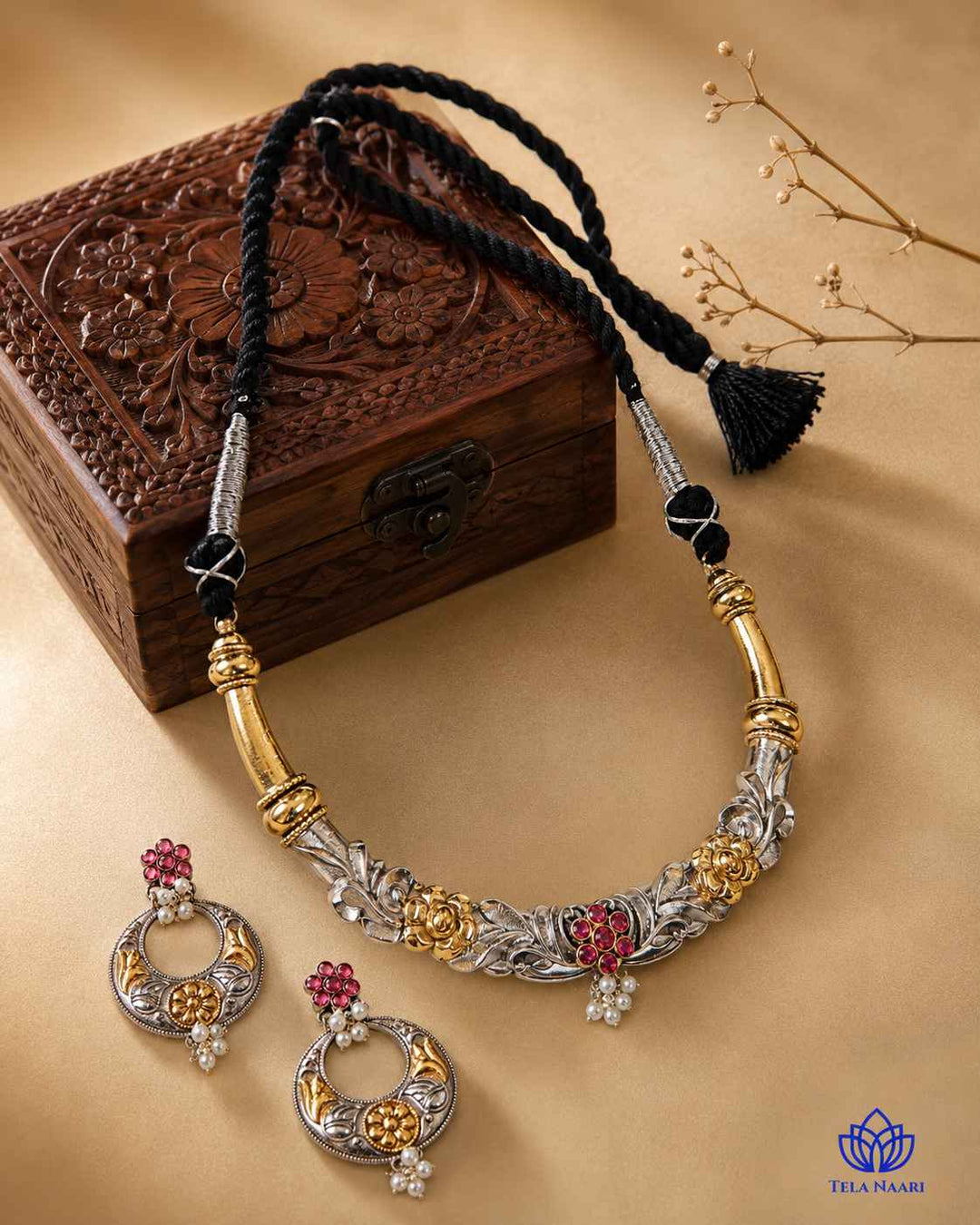 Nistha Silver Plated Dual Tone Hasli Necklace Set