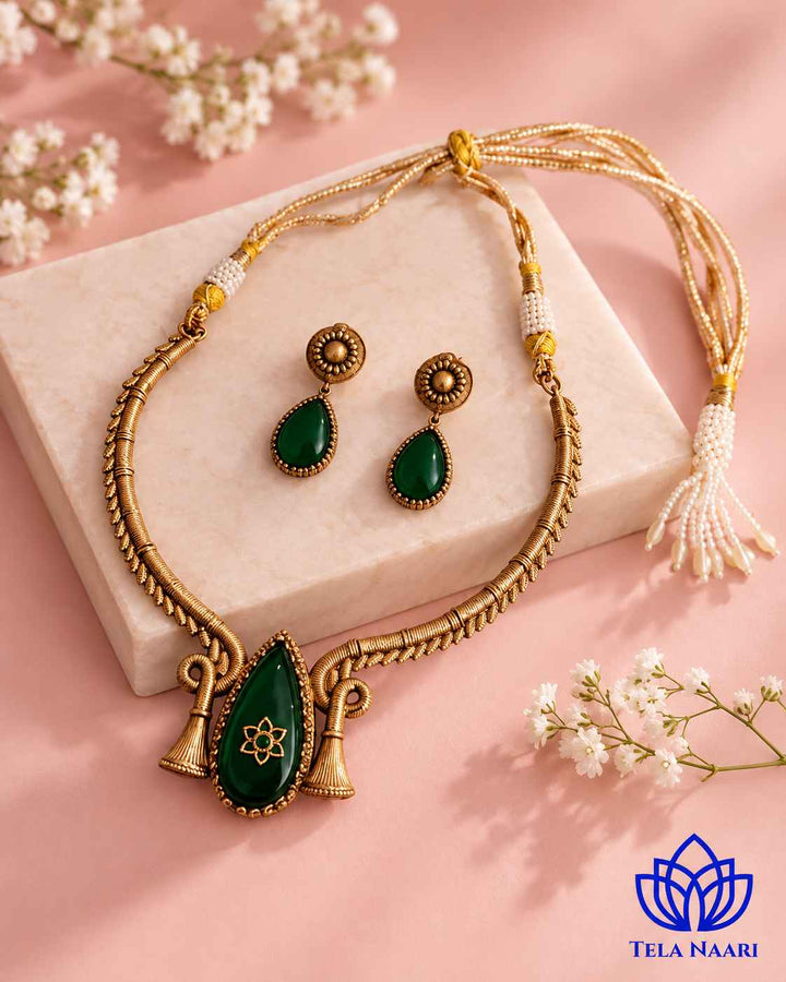 Sujaya Dual Tone Green Choker Necklace Set