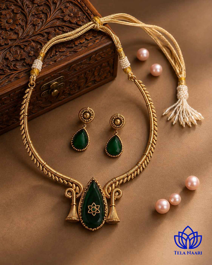 Sujaya Dual Tone Green Choker Necklace Set