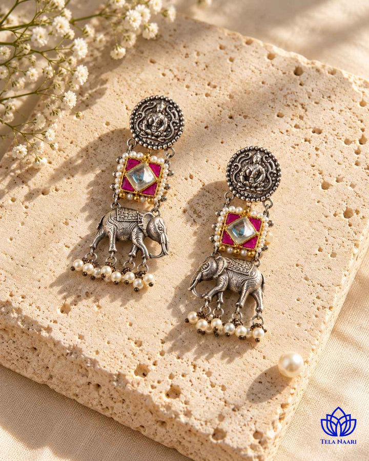 Gaja Pachi Kundan Fusion Dual Tone Earrings