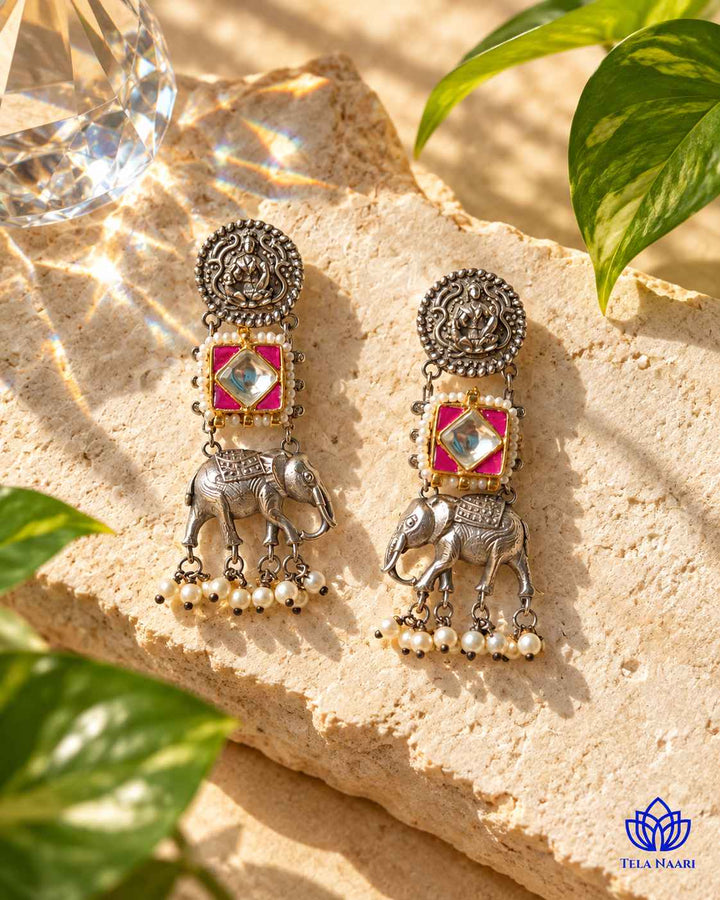 Gaja Pachi Kundan Fusion Dual Tone Earrings