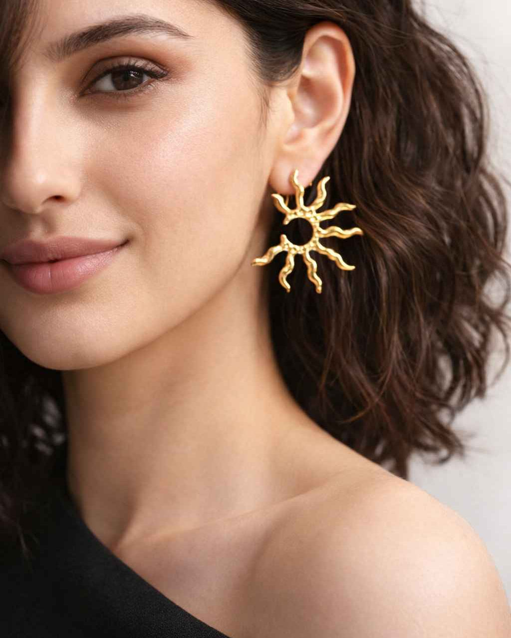 Anti-Tarnish Golden Sunburst Earrings