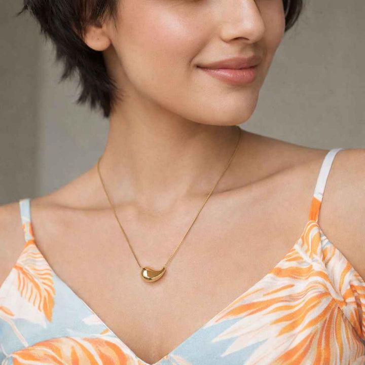 Tarnish-Free Teardrop Pendant Necklace