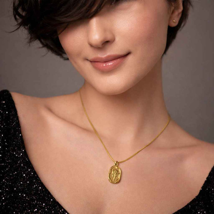 Tela Naari Diri Anti-Tarnish Gold-Plated Tulip Pendant Necklace
