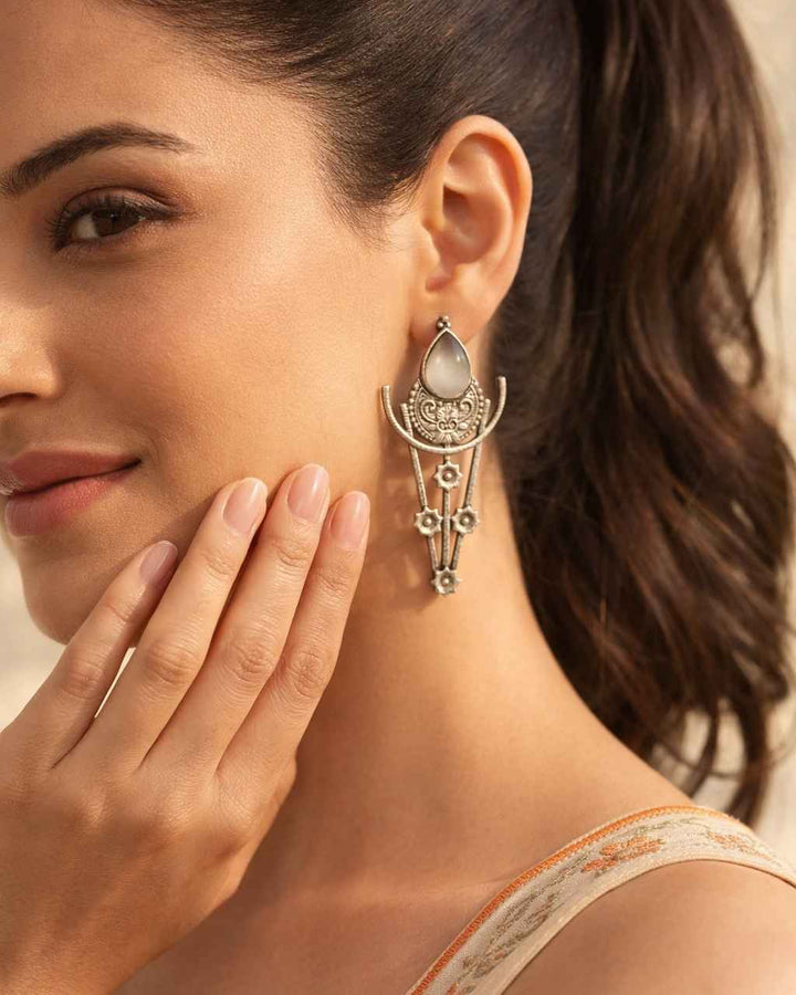 Tela Naari Dazzling Silver Oxidised Earrings