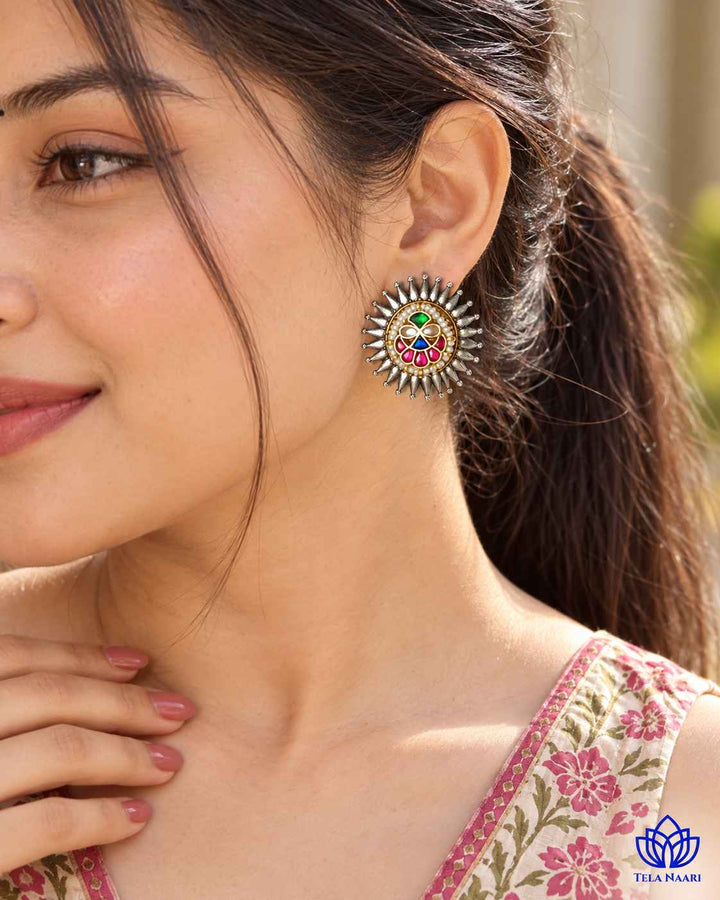 Reshmi Pachi Kundan Dual Tone Sun Stud Earrings