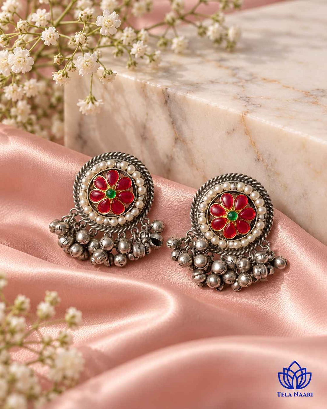 Swati Dual Tone Fushion Pachi Kundan Stud Earrings