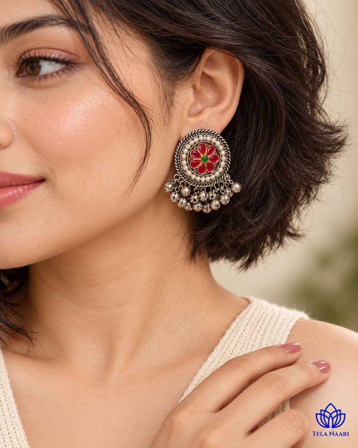 Swati Dual Tone Fushion Pachi Kundan Stud Earrings