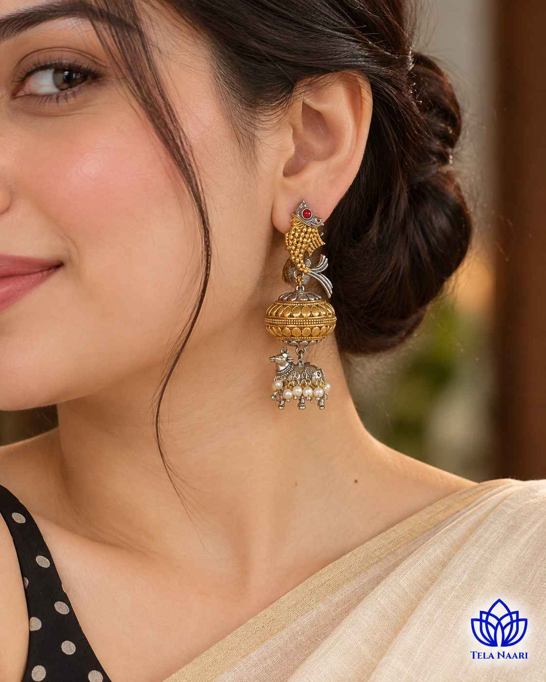 Dibanjali Dual Tone Fushion Pachi Kundan Earrings