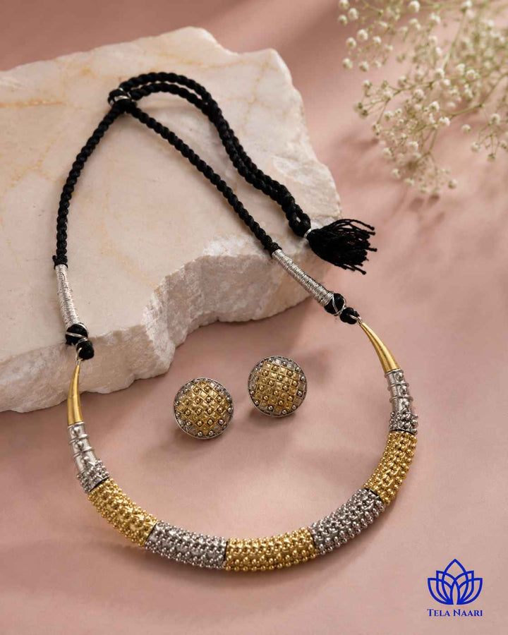 Nitya Silver Plated Dual Tone Hasli Necklace Set