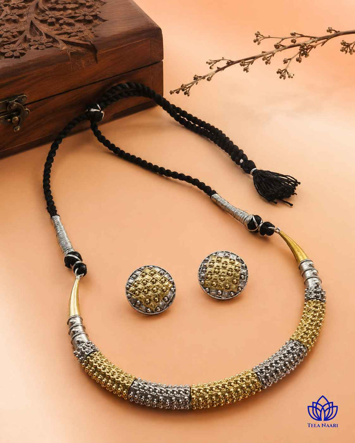 Nitya Silver Plated Dual Tone Hasli Necklace Set