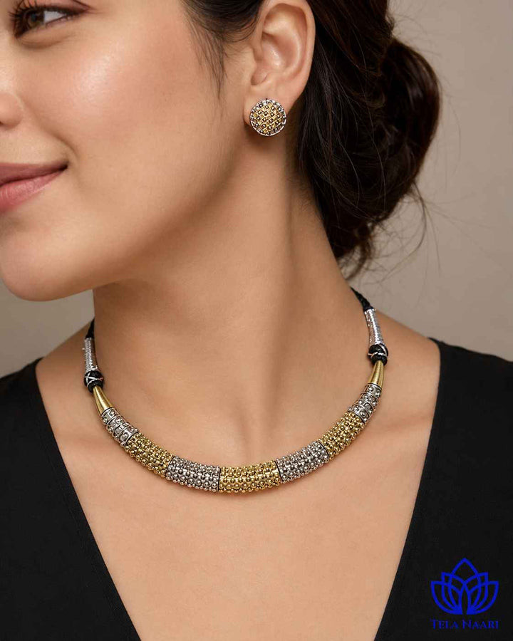 Nitya Silver Plated Dual Tone Hasli Necklace Set