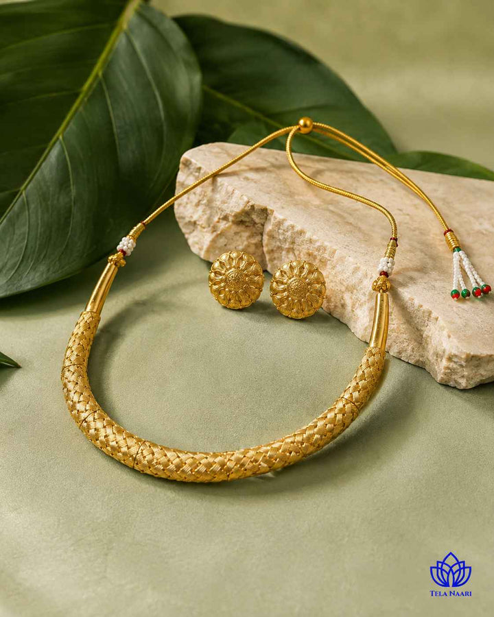Nivedita Gold Plated Hasli Necklace Set