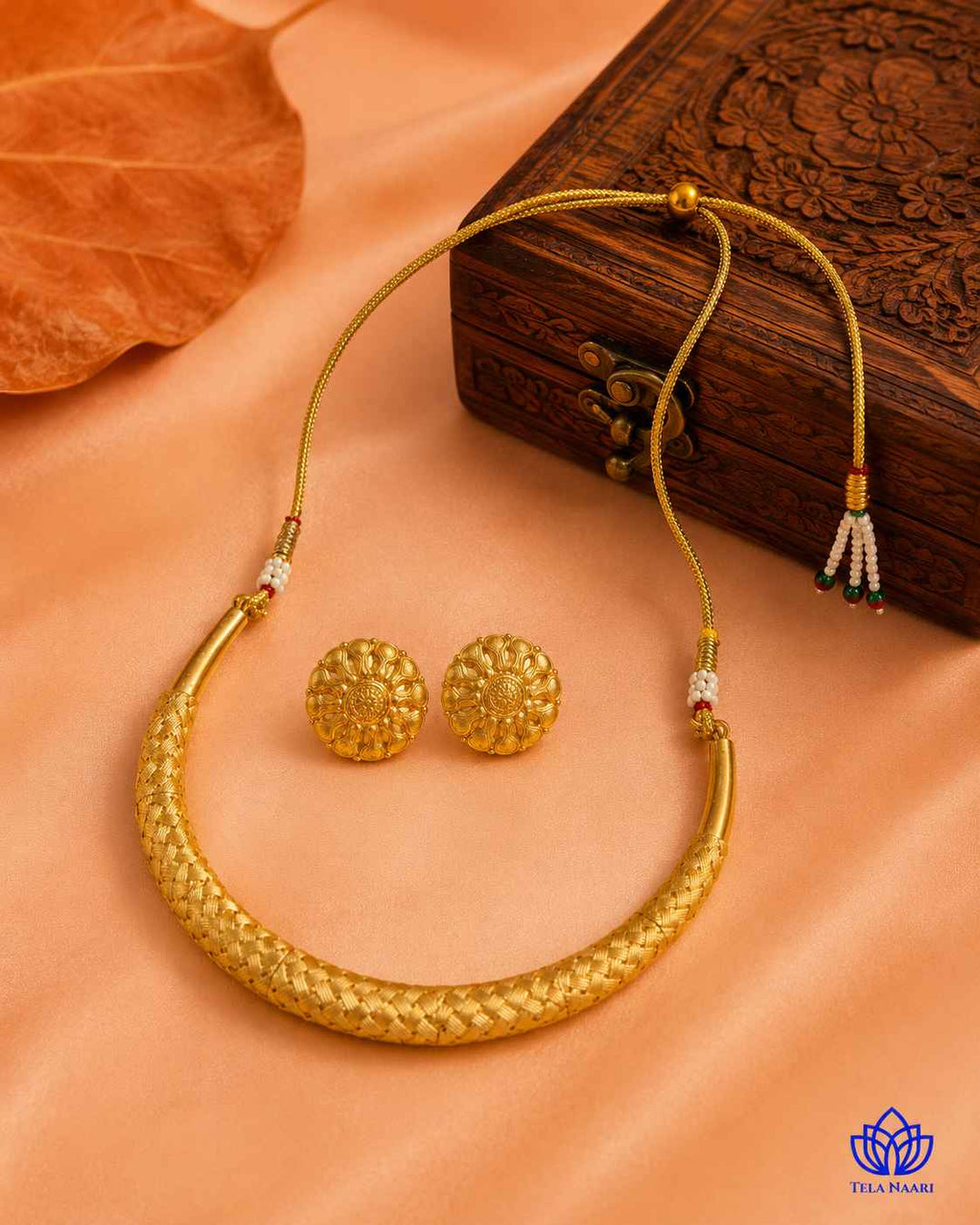 Nivedita Gold Plated Hasli Necklace Set