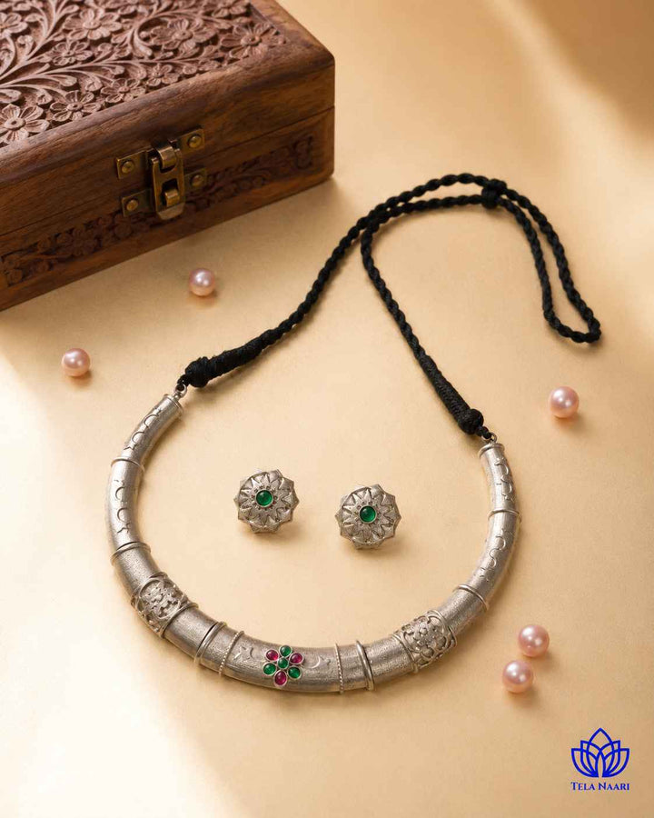 Nalini Silver Plated Red Green Stone Hasli Necklace Set