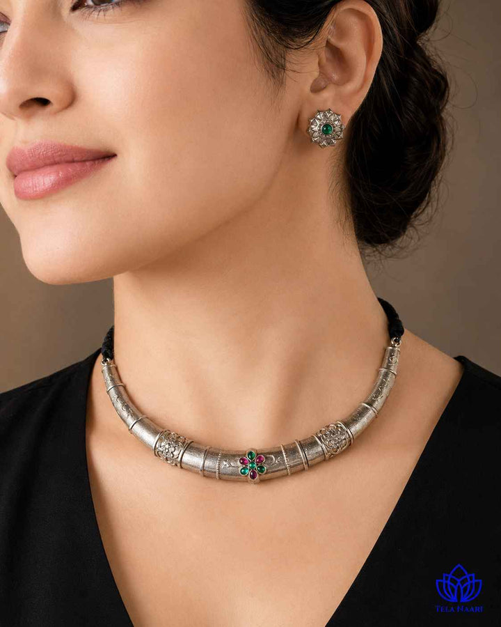Nalini Silver Plated Red Green Stone Hasli Necklace Set