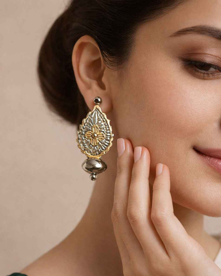 Tela Naari Classic Antique Anandita Dual Tone Silver-Plated Earrings