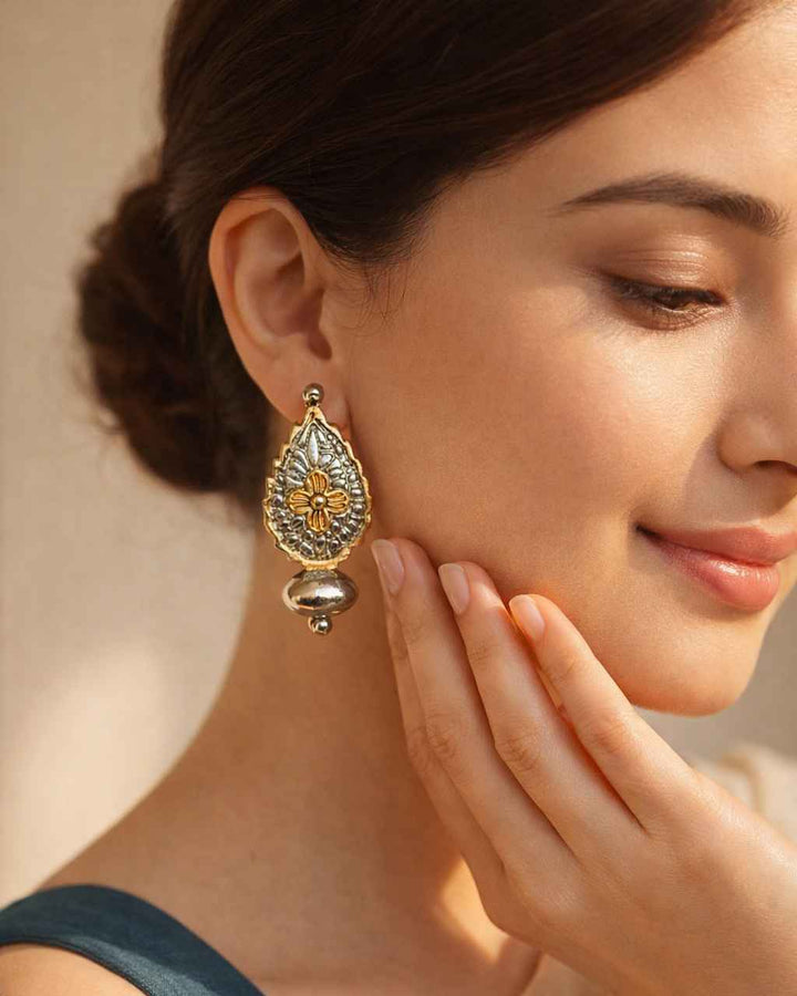 Tela Naari Classic Antique Anandita Dual Tone Silver-Plated Earrings