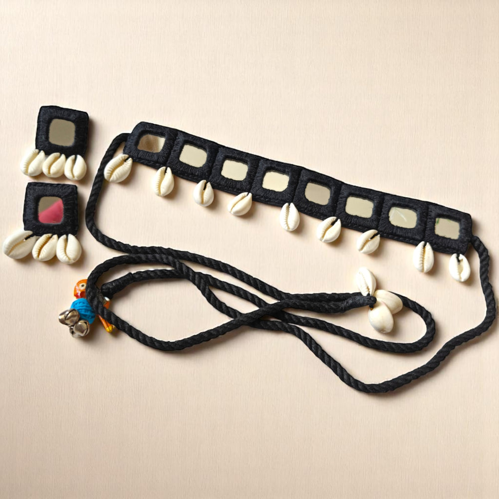 Tela Naari Handmade Black Cowrie Mirror Choker Set - TelaNaari