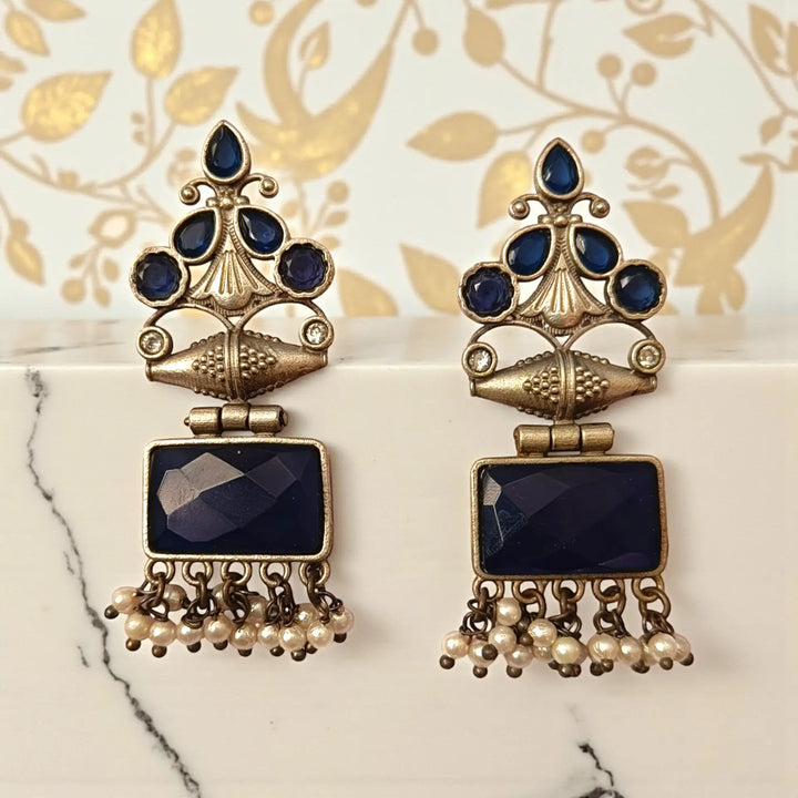 Telanaari Canna Silver-Plated Earrings