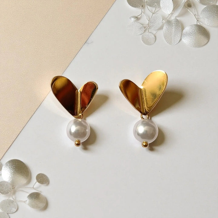 Anti-Tarnish Heart Pearl Earrings