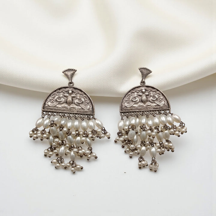 Telanaari Nursat Silver-Plated Earrings