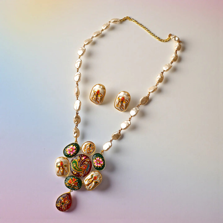 Green & Red Handcrafted Floral Necklace Set