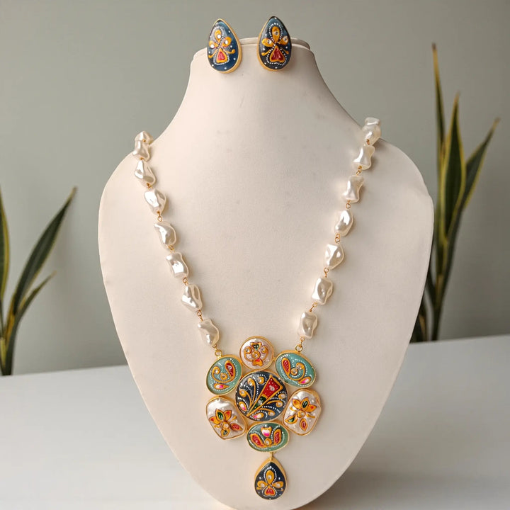 Artistic Ethnic Blue & Sky Blue Necklace Set