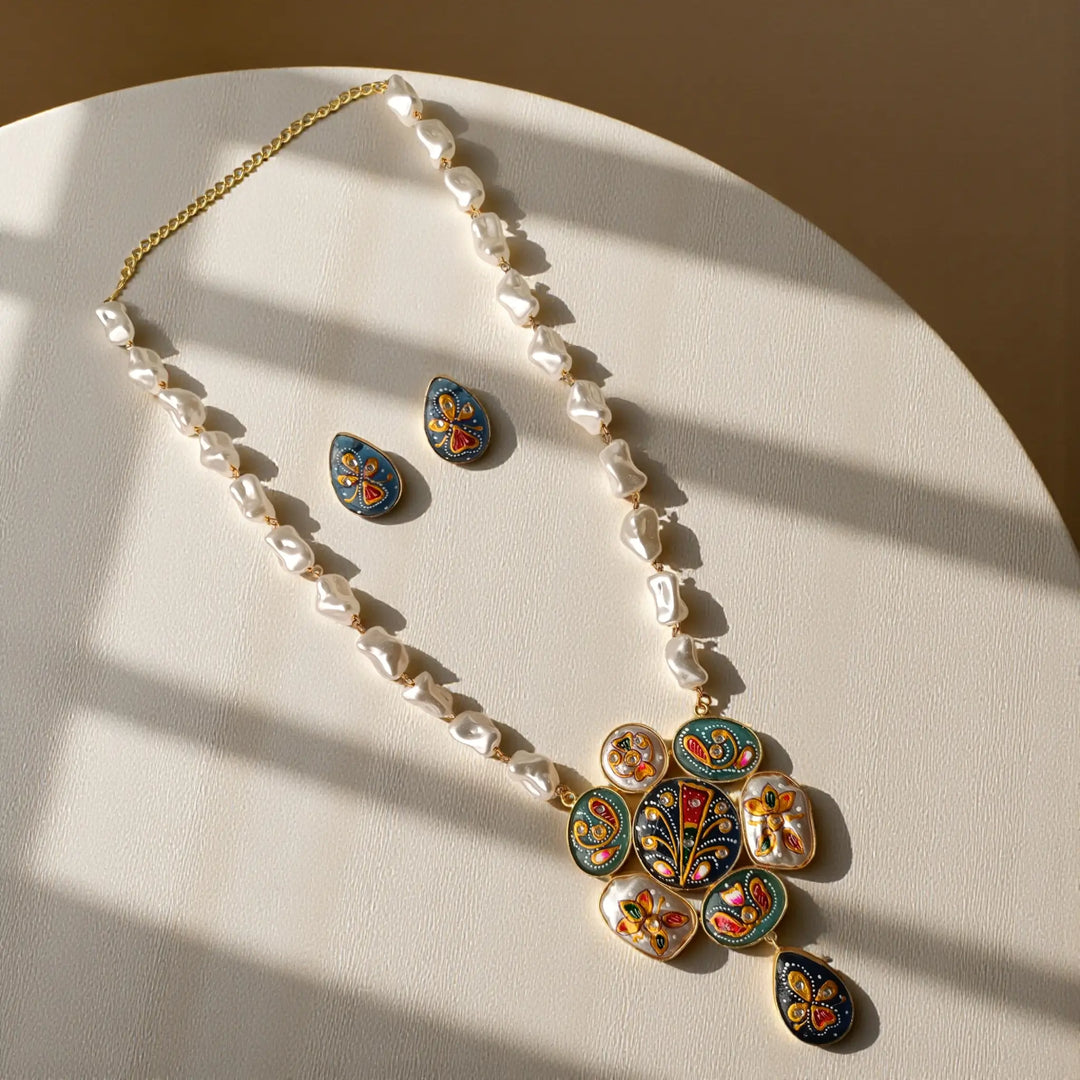 Artistic Ethnic Blue & Sky Blue Necklace Set