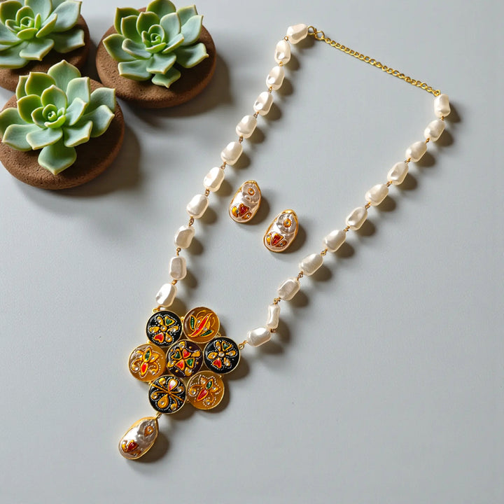 Black & Yellow Ruhi Pearl Necklace Set