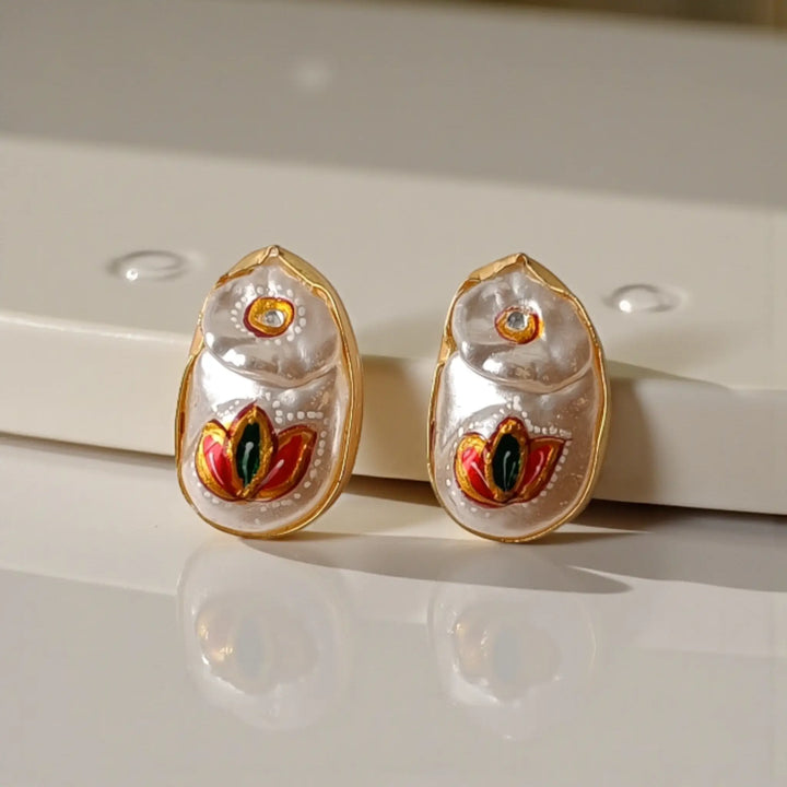 Elegant Festive Look Black & Off white Pearl Necklace Set