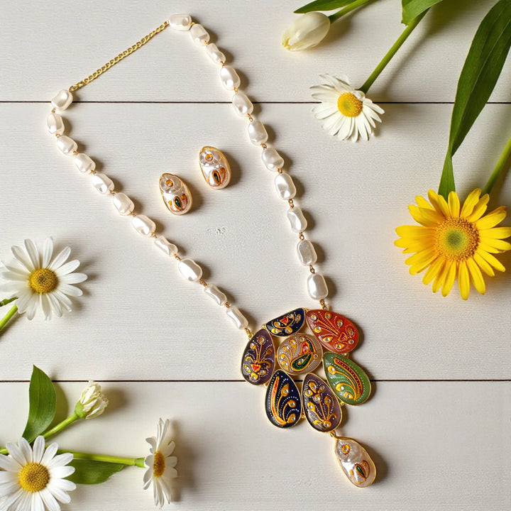 Festive Chic Multicolor Paisley Pearl Necklace Set