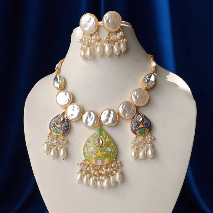 Elegant Light Green Meenakari Kundan Necklace Set