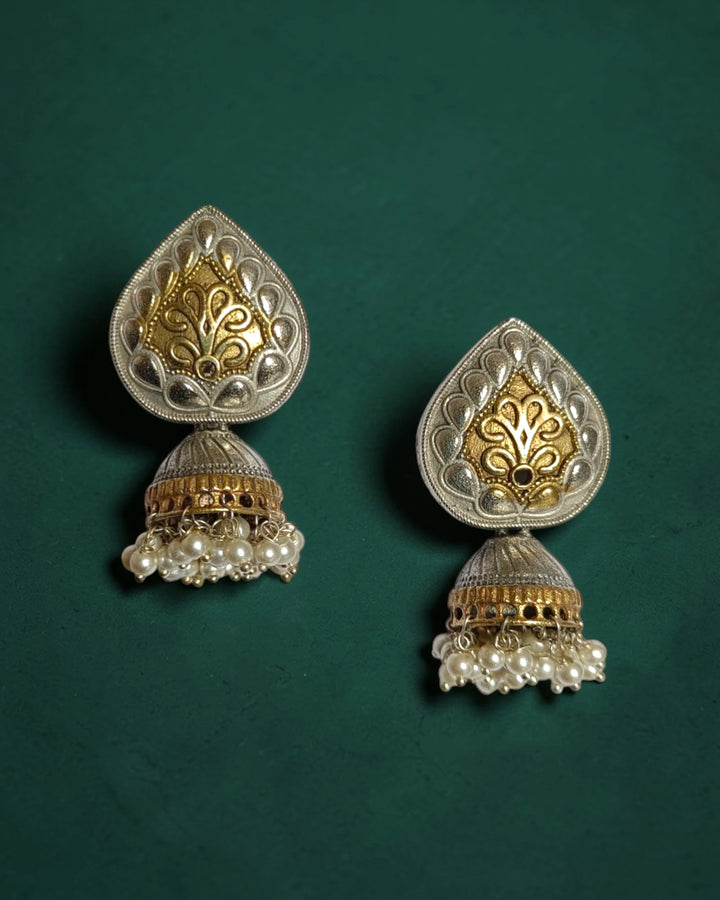 Vintage Avni Dual-Tone Leaf Stud Jhumka Earrings
