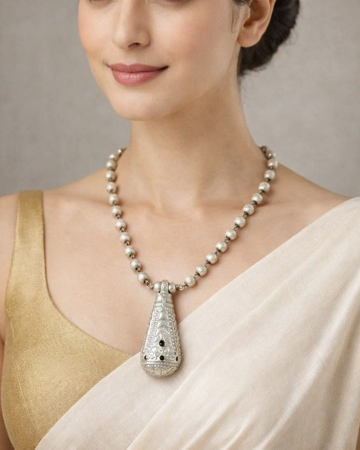 Elegant Vintage Shivana Silver Oxidised Necklace Set