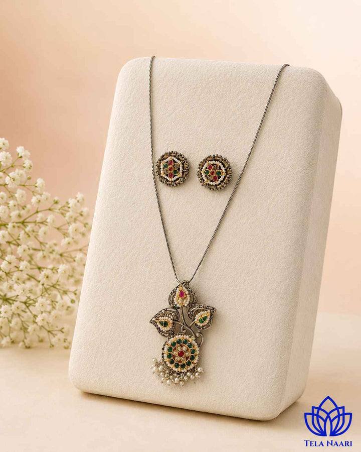 Meenakshi Dual Tone Pachi Kundan Necklace Set
