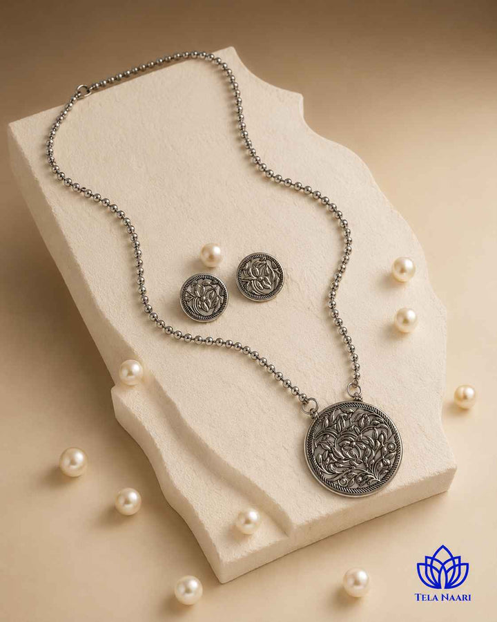 Saujanya Silver Plated Necklace Set