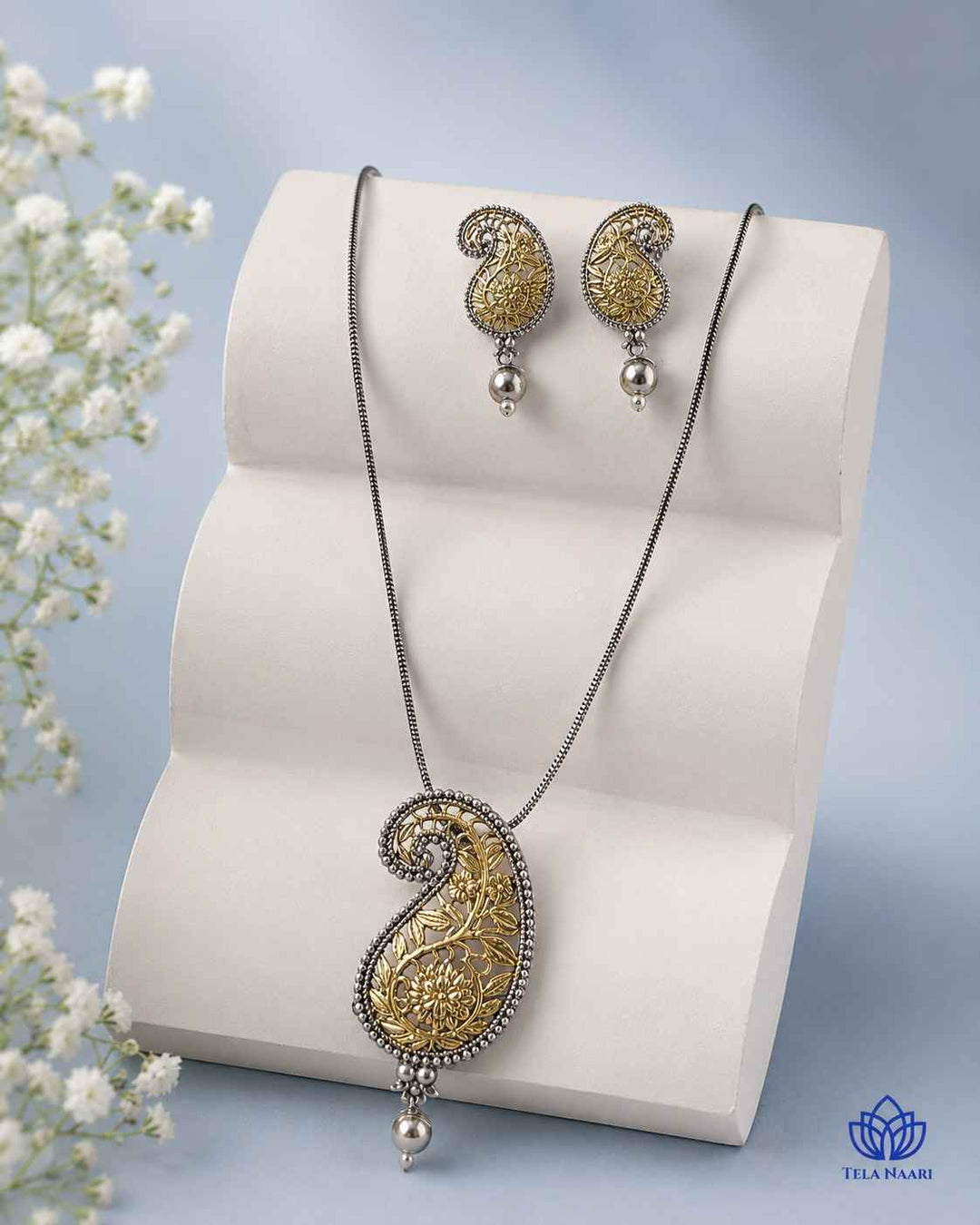 Jhanvi Gold Plated Dual Stone Necklace Set