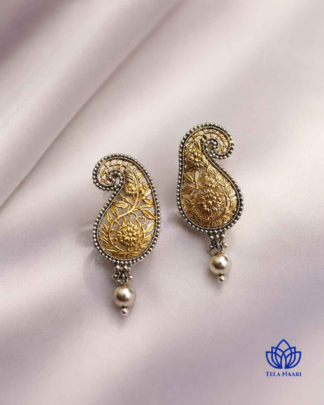 Jhanvi Gold Plated Dual Stone Necklace Set