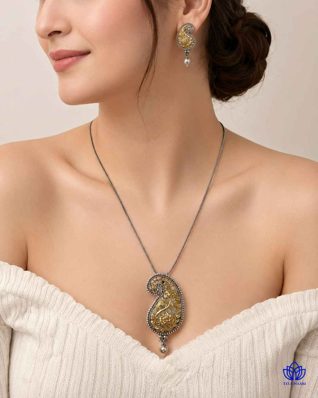 Jhanvi Gold Plated Dual Stone Necklace Set