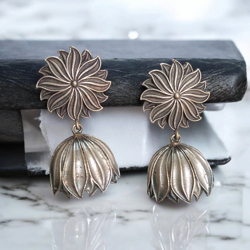 Leaf Design Silver Plated Earrings - TelaNaari