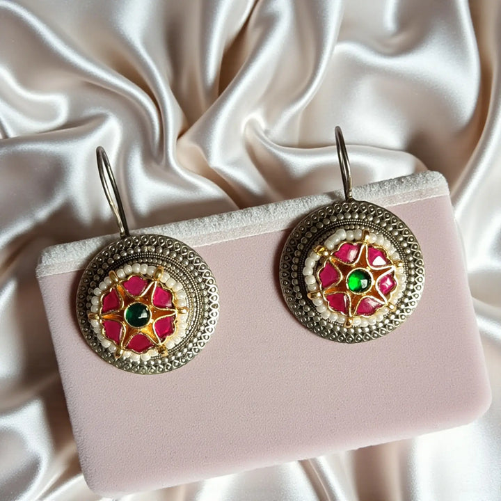 Telanaari Elegant Madhura Dual Tone Fushion Pachi Kundan Silver Plated Earrings